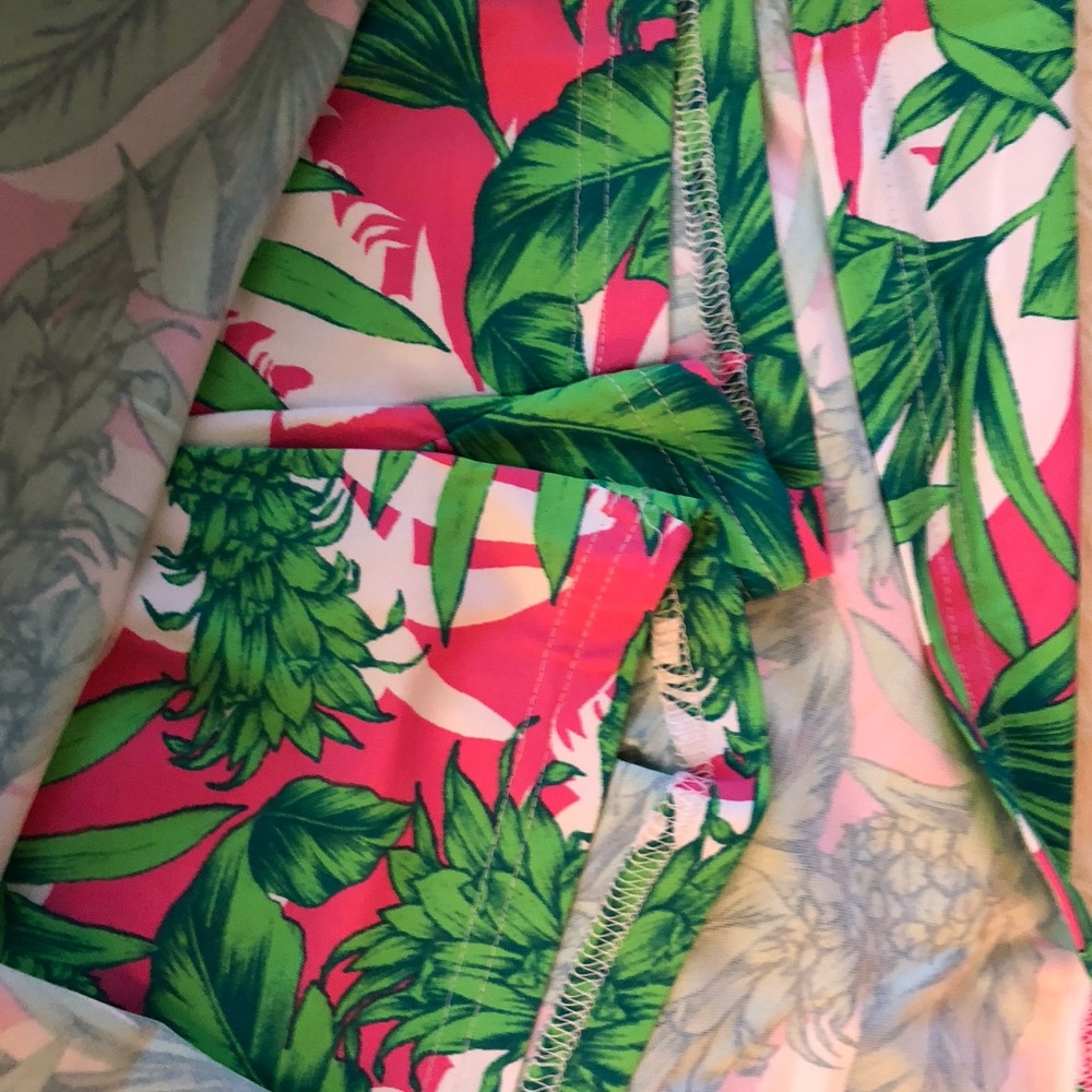 Banana Boat Green and Pink Tropical Leaf/Pineapple Mini Skort/SUV - Picture 3 of 7